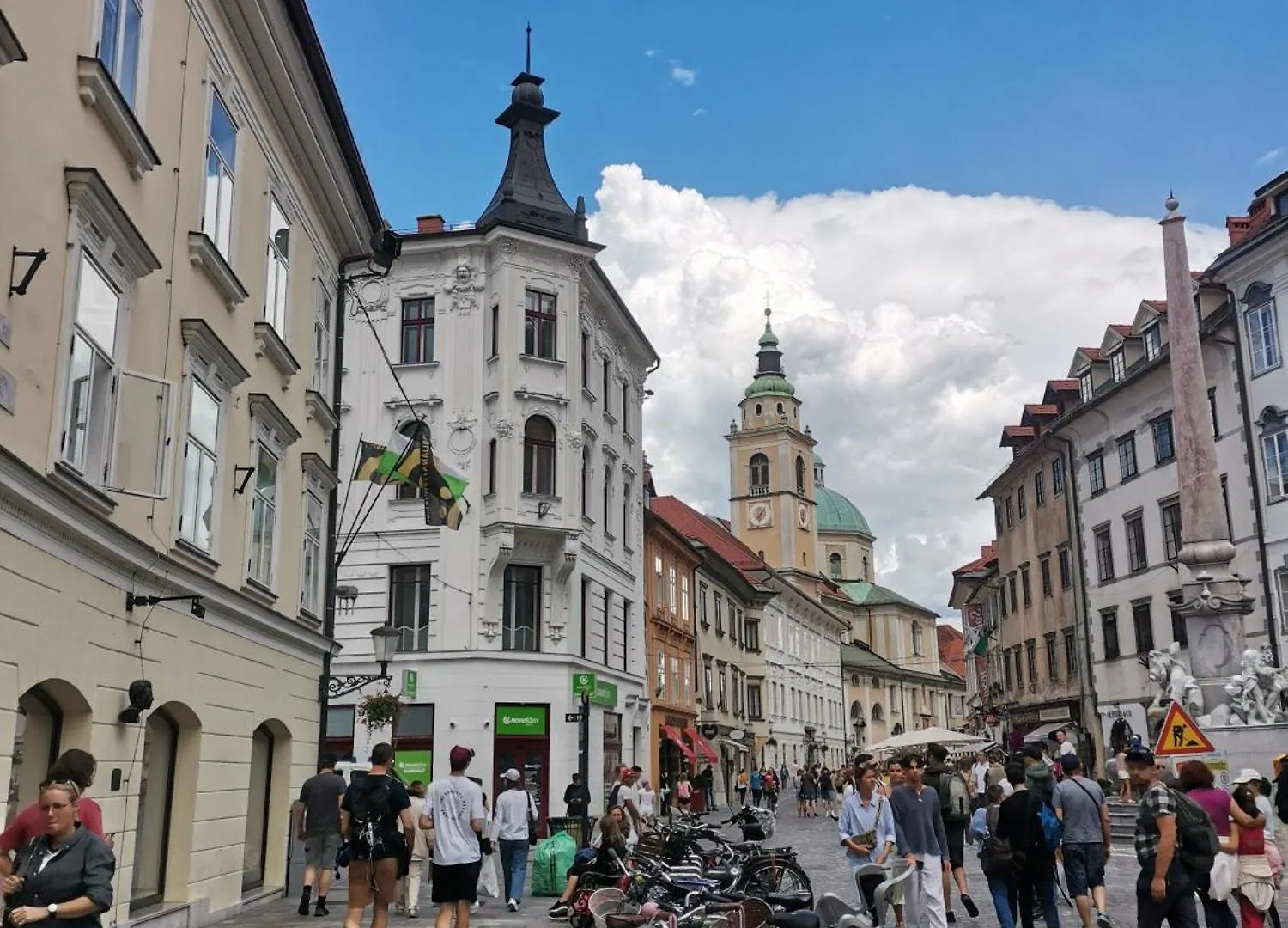 Family Apartment Nakiteya Ljubljana